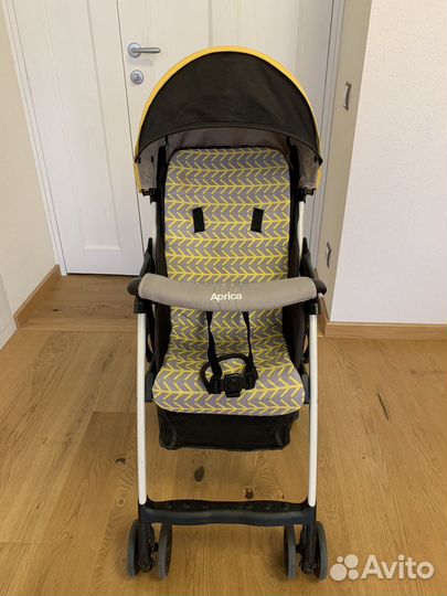 Коляска детская сверхлёгкая Aprica Magical Air