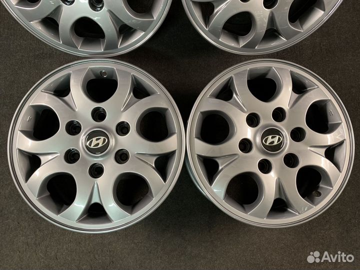 Диски Оригинал Hyundai StareX R16