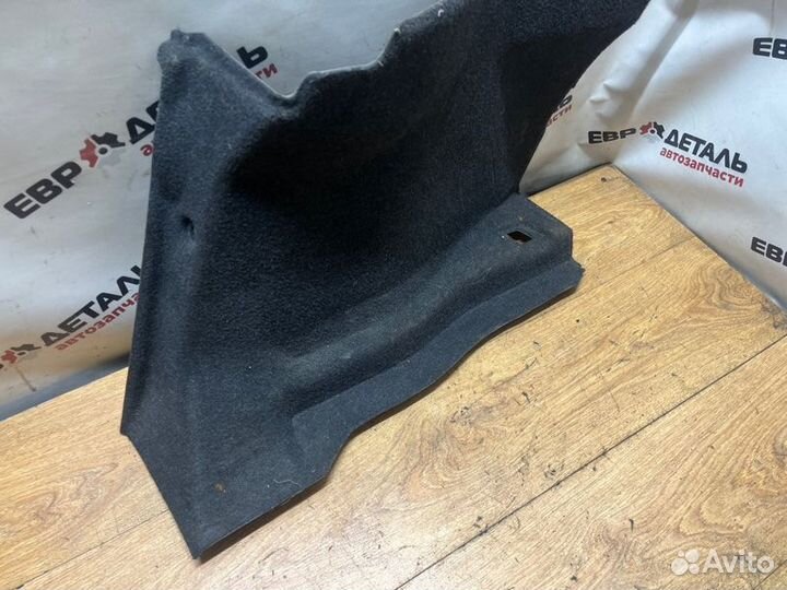 Обшивка багажника задняя правая Bmw 525Xi E60