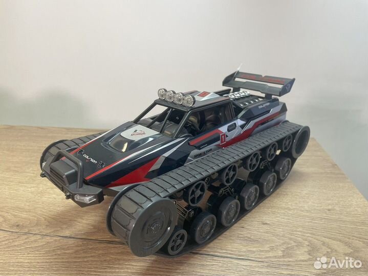 Машинка на радиоуправлении вездеход