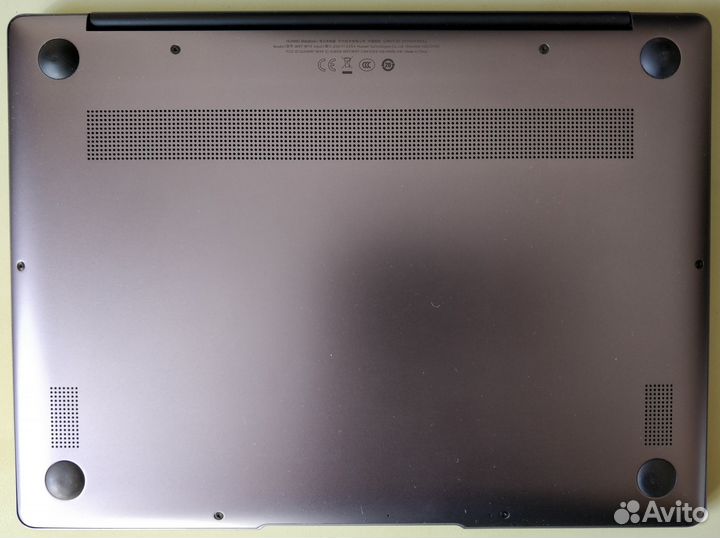 Huawei MateBook WRT-W19 Core i5, 8Gb, SSD 256