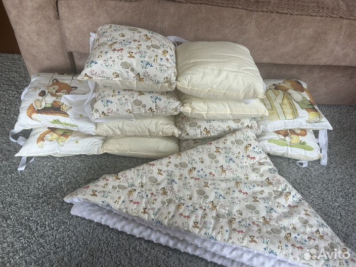 Бортики в детскую кроватку и одеяло