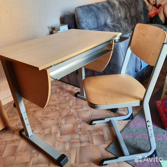 Письменный стол + стул Осанка 80 б/у