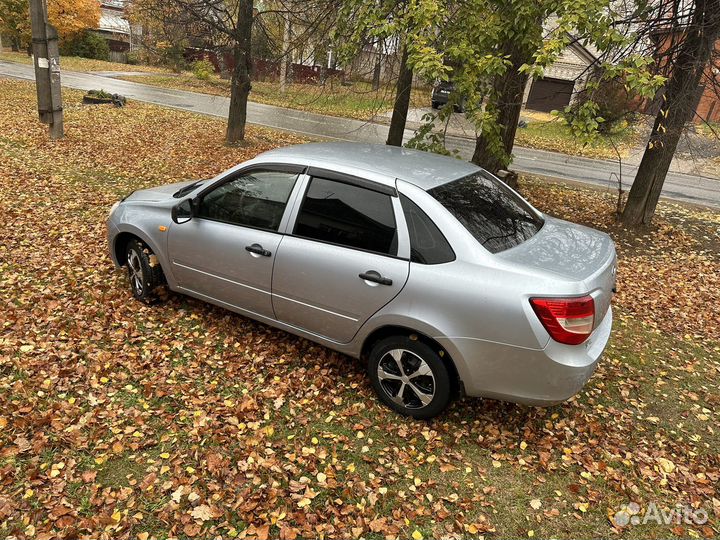 LADA Granta 1.6 МТ, 2012, 136 980 км