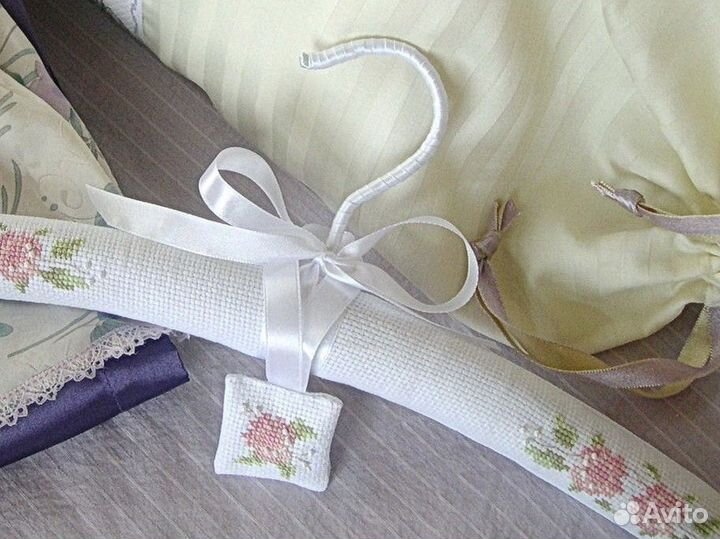 Плечики вешалки вышивка лен