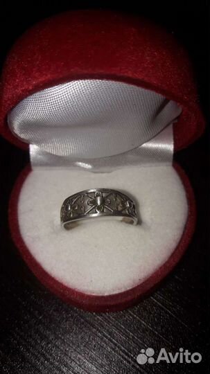 Кольцо женское