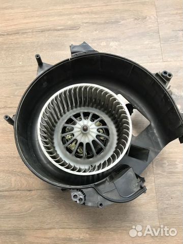 Моторчик вентилятора отопителя Bmw 528I F10