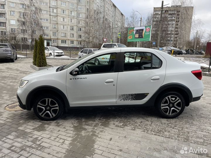 Renault Logan Stepway 1.6 МТ, 2022, 70 300 км