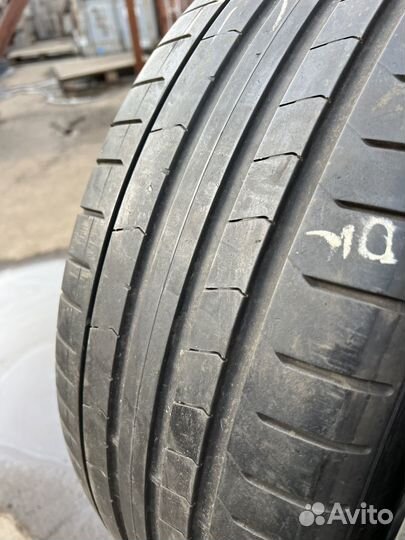 Pirelli P Zero PZ4 245/50 R19