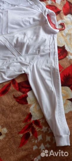 Спортивный костюм