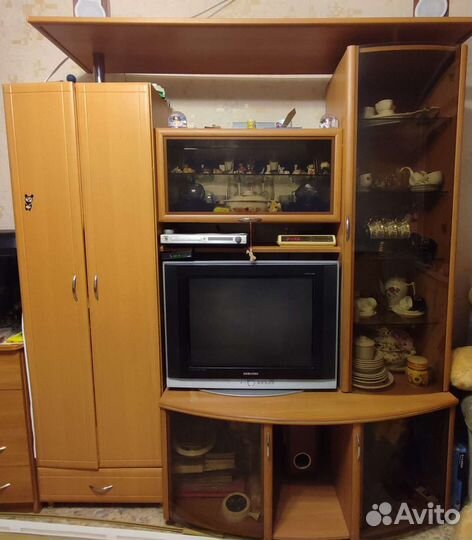 Стенка в гостиную бу