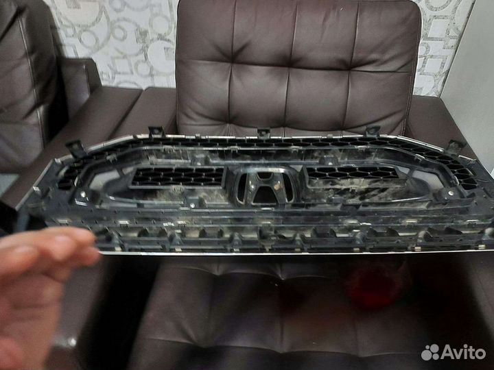 Решетка радиатора Honda Pilot