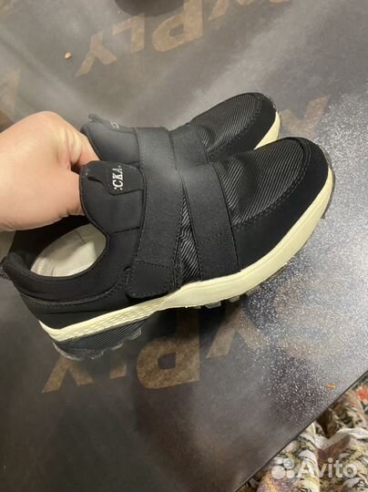 Кроссовки для девочки