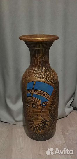 Глиняная ваза напольная