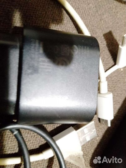 Продам два блока питания на старые телефоны