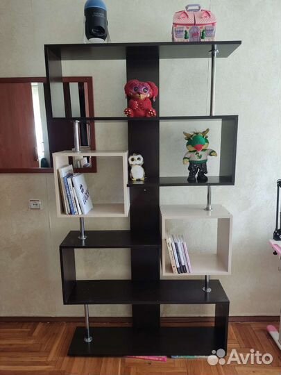 Полка книжная. Стелаж