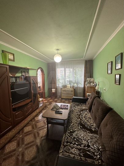 2-к. квартира, 45 м², 1/3 эт.