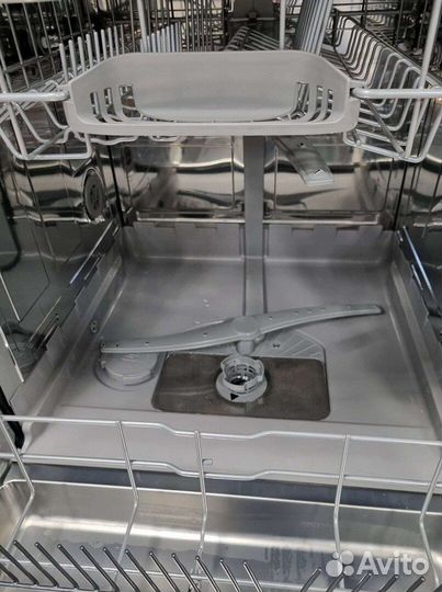 Посудомоечная машина встраиваемая Bosch SMV25AX00E