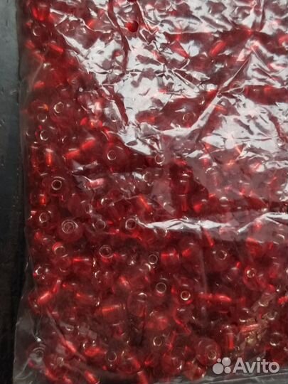 Бисер (красный)