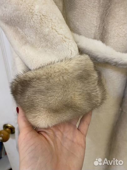 Шуба мутоновая 44 46 с капюшоном и норкой