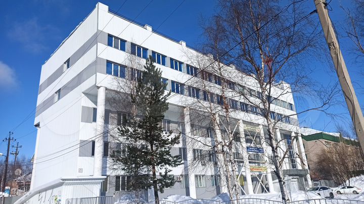 Офисное здание, 3284 м²