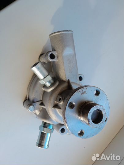 Водяная помпа UMZ 4216 новая