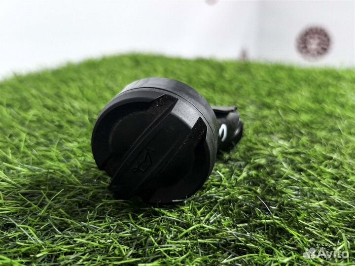 Крышка маслозаливной горловины Bmw 5-Series G30