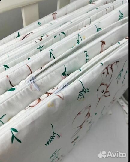 Бортики плоские в кроватку со съемными чехлами