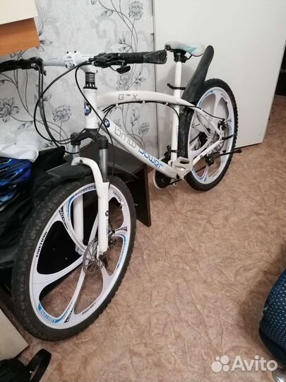 Велосипед на литых дисках bmw