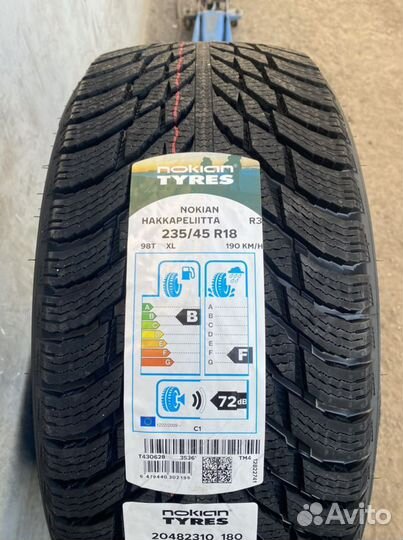 Nokian Tyres Hakkapeliitta R3 235/45 R18