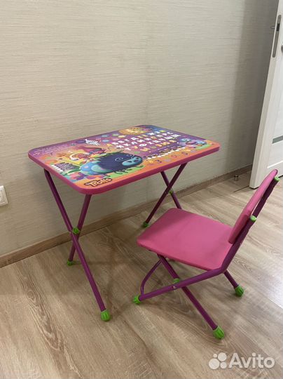 Детский стол и стул