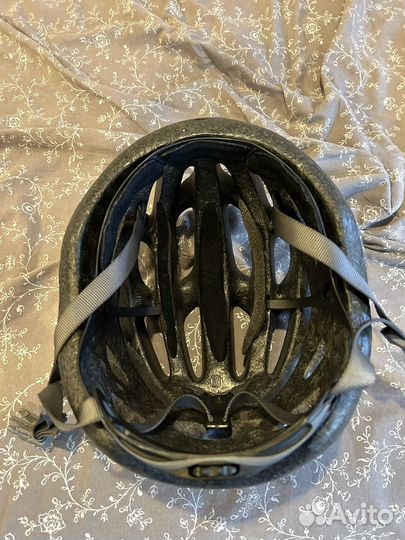 Велошлем giro