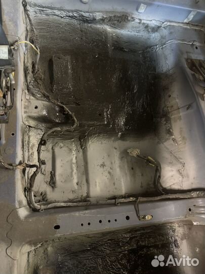 Сварка днища автомобиля