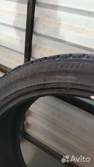 Bridgestone Blizzak Spike-01 225/45 R19