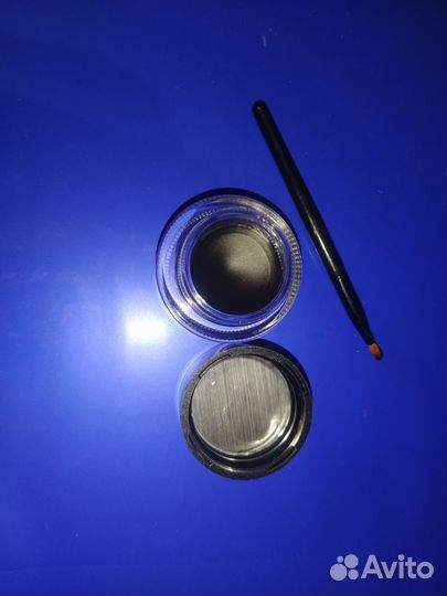 Набор косметики декоративной и уходовой