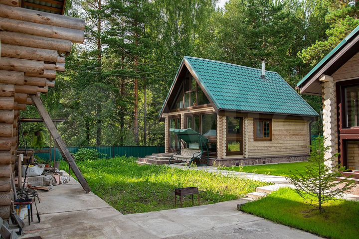 Дом 200 м² на участке 13 сот.