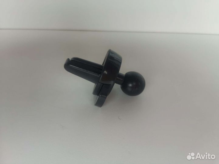 Магнитный держатель для телефона