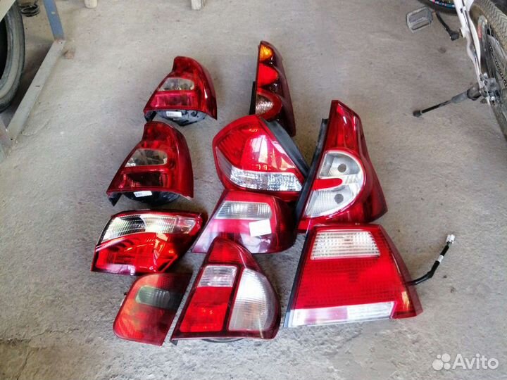 Фонарь задний