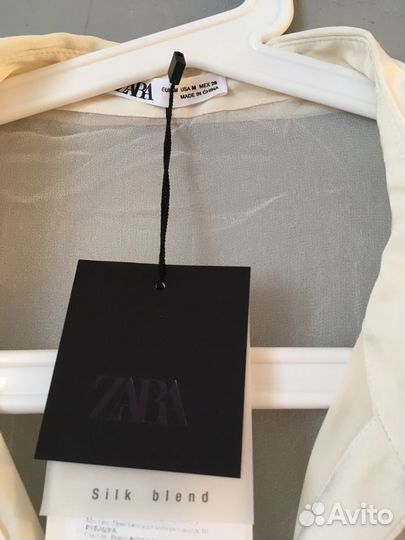 Блузка Zara новая 100 шелк. Размер М