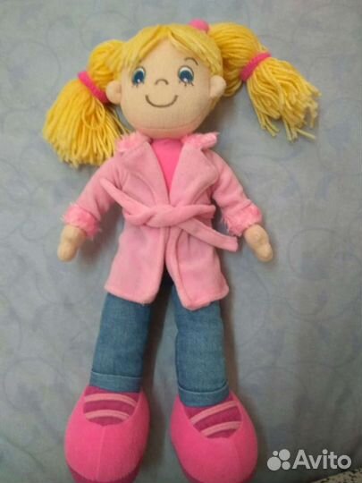 Игрушки современные и из СССР