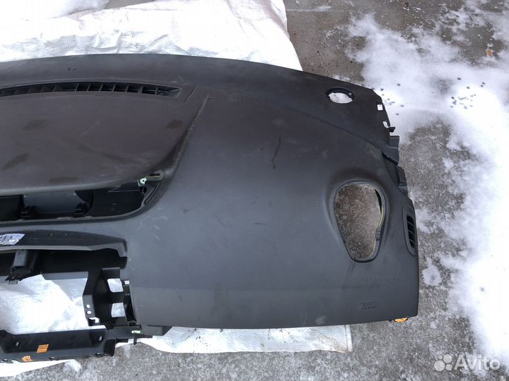 Торпедо Renault Scenic 2