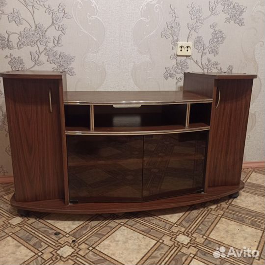 Тумба под телевизор