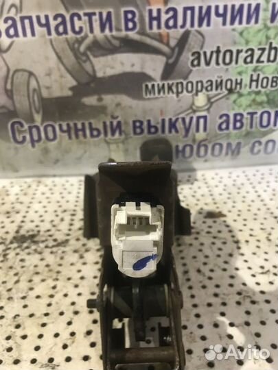 Педаль тормоза Renault Logan 2