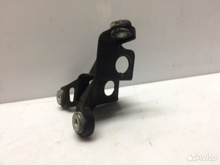 Опора троса Octavia A5 МКПП MQ200