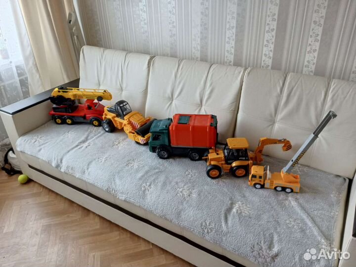 Детские игрушки машины