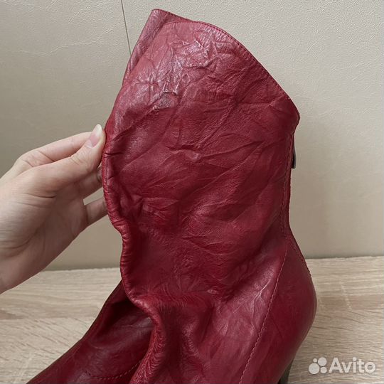 Сапожки кожаные красные