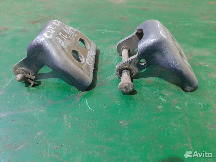 Петля двери задняя правая Citroen C4 хэтчбек ET3J4