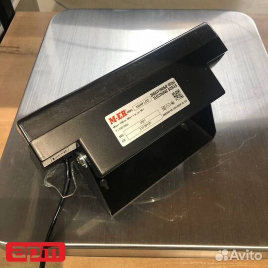 Напольные весы M-ER 333 AF 