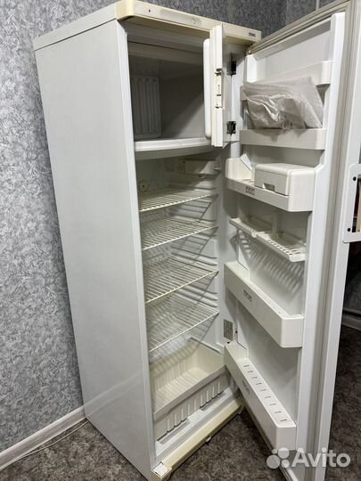 Холодильник бу stinol
