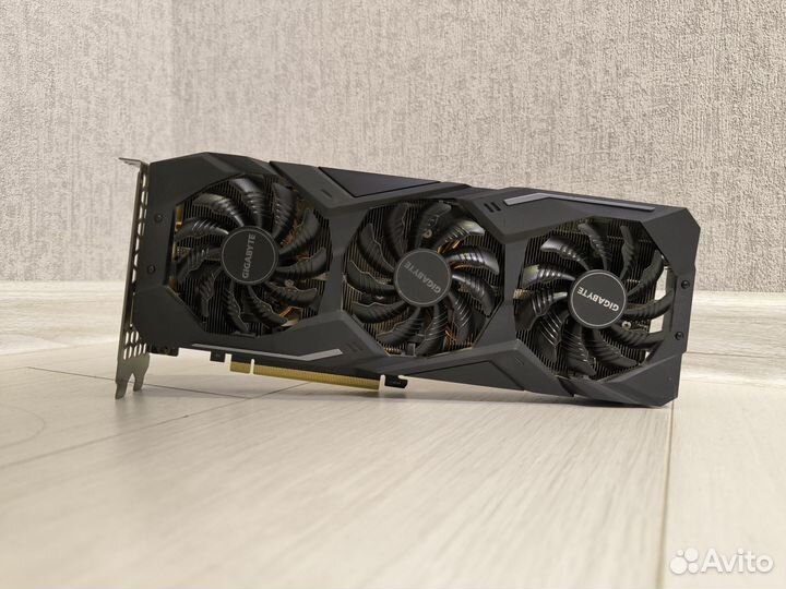 Видеокарта gigabyte RTX2070 super windforce 8GB
